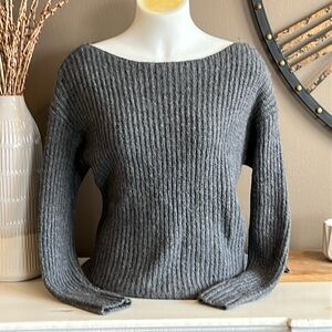OLD NAVY Soft Grey Boatneck Cable Knit Sweater Size Medium NWT